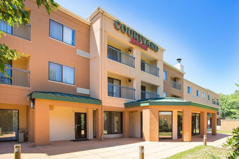 Hotel Courtyard By Marriott Boston Westborough
