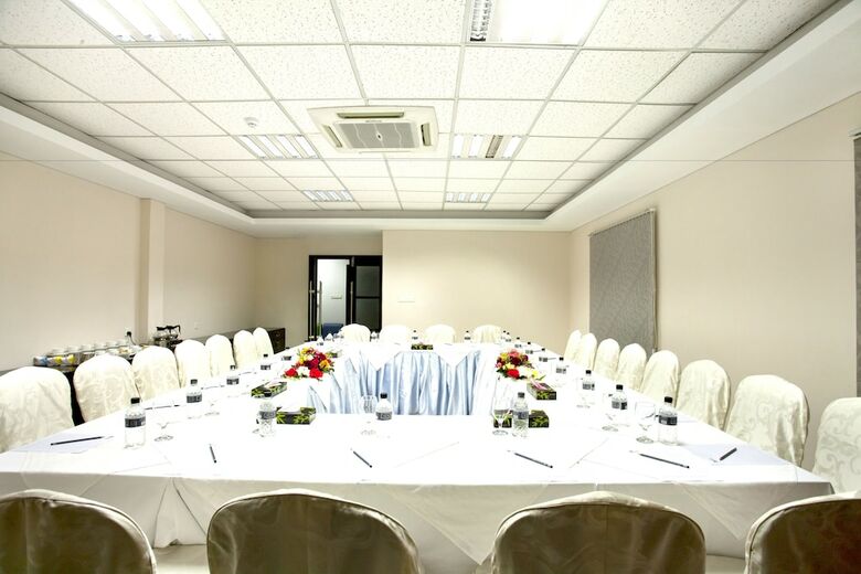 Innotel Luxury Business Hotel