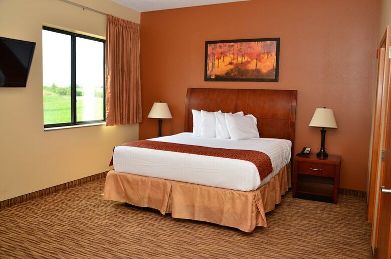 Hotel Cobblestone Inn & Suites - Newton