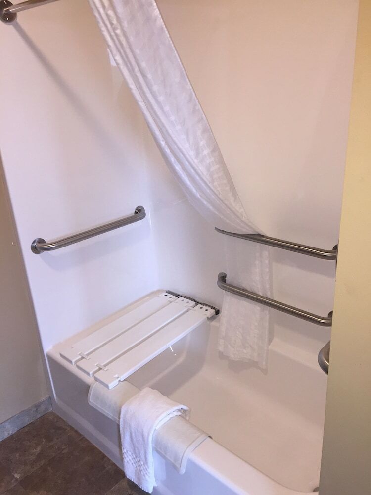 Hotel Cobblestone Inn & Suites - Newton