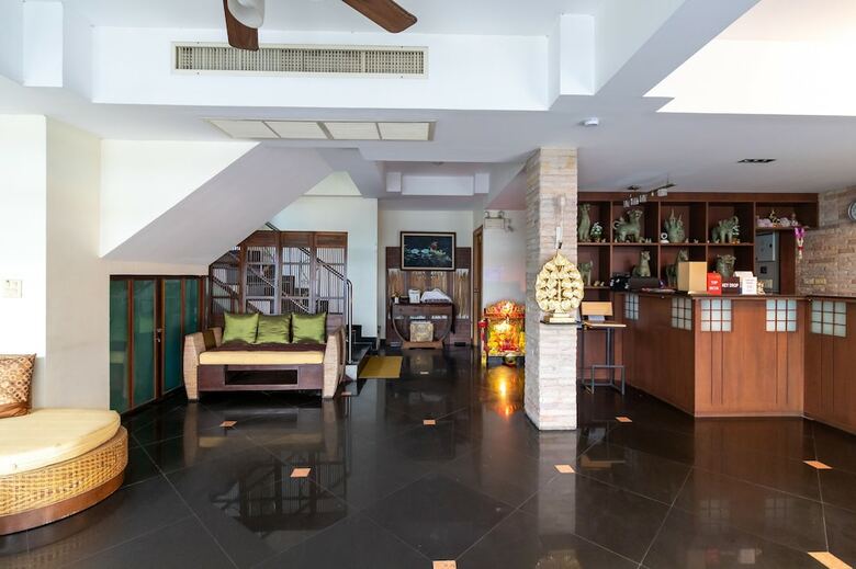 Chomsin Hua Hin Hotel