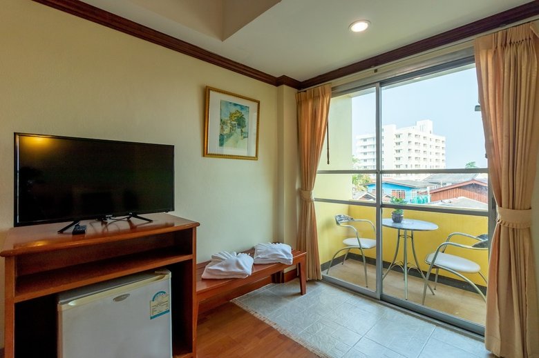 Chomsin Hua Hin Hotel