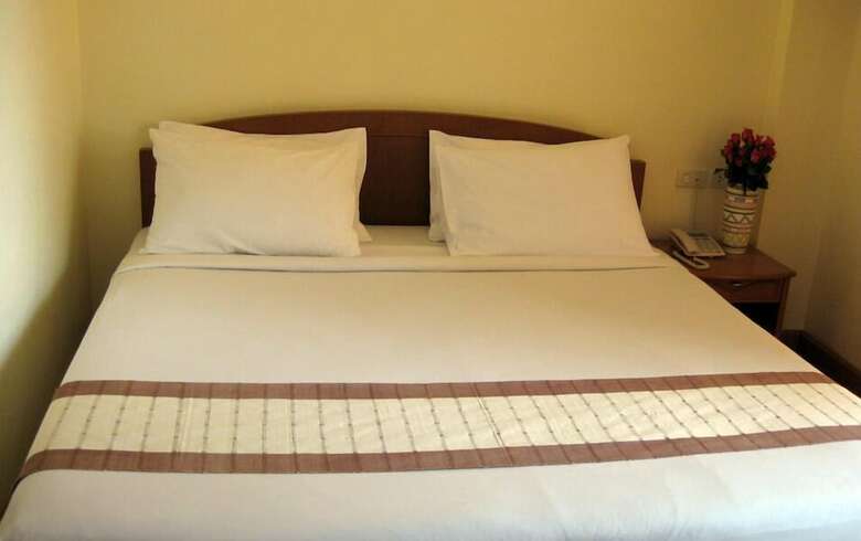 Chomsin Hua Hin Hotel