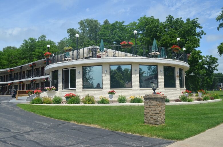 Motel Amber's Inn & Suites