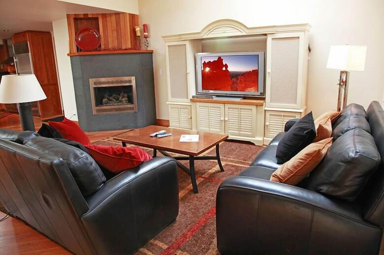 Apartamento Ice House Suites And Condominiums