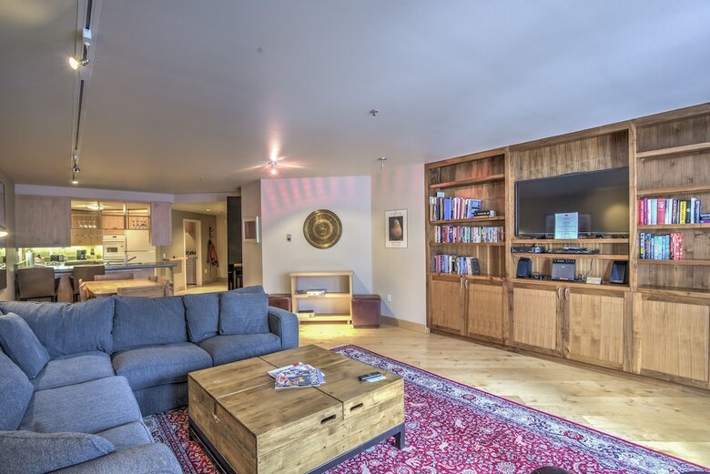 Apartamento Ice House Suites And Condominiums