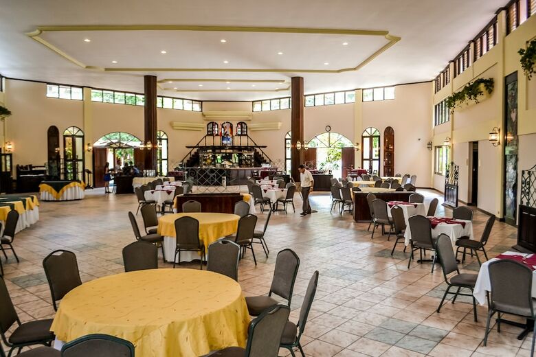 Apartamento Hotel El Tucano Resort & Thermal Spa