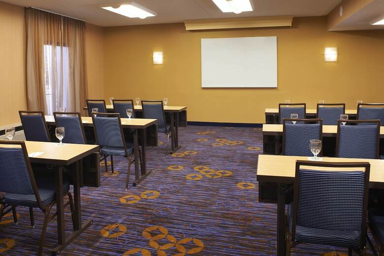 Hotel Courtyard By Marriott Dayton South/mall