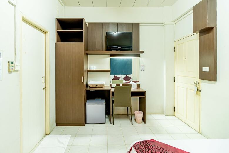 Hotel Riski Residence Bangkok-noi
