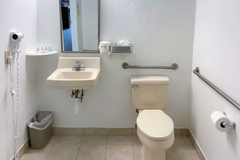 Hotel Quality Inn & Suites Georgetown - Seaford