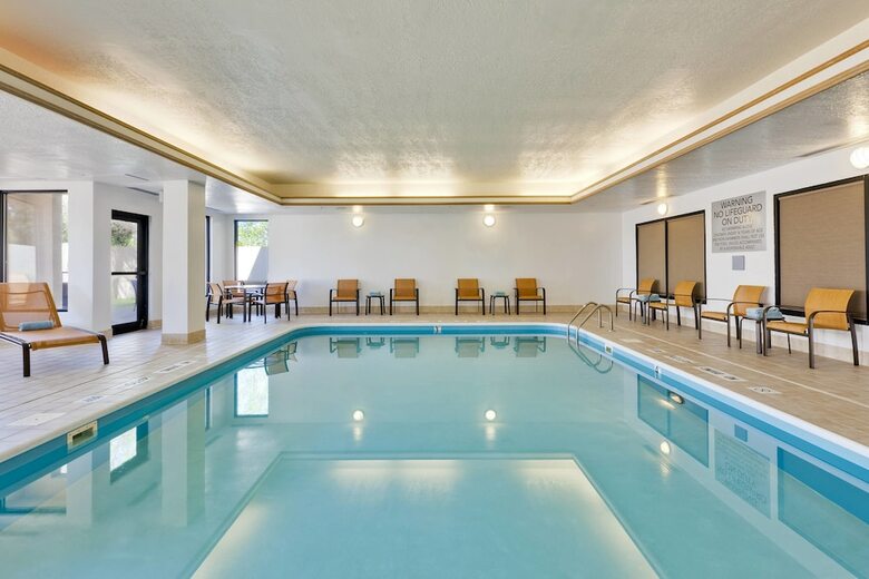 Hotel Courtyard By Marriott Mishawaka-university Area