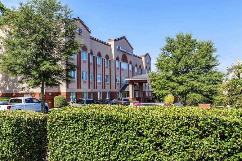 Hotel Comfort Suites Raleigh Walnut Creek