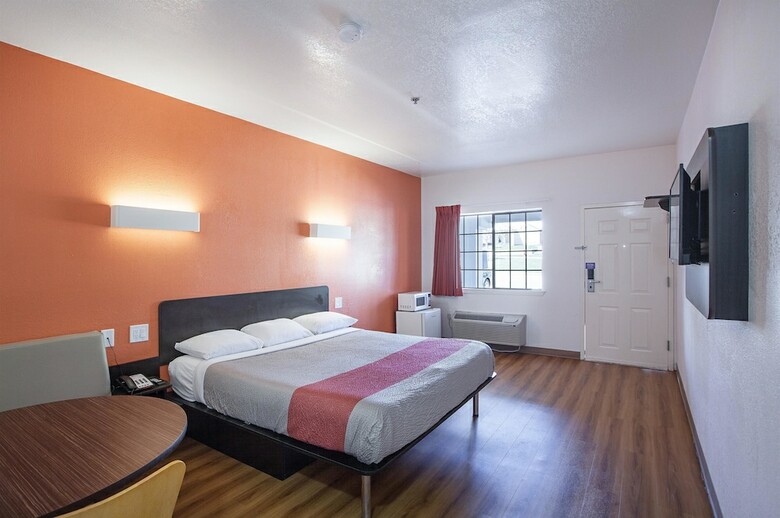 Motel 6 Bedford, Tx - Fort Worth