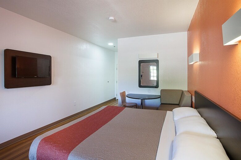 Motel 6 Bedford, Tx - Fort Worth