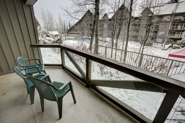 Resortquest At Aspens On Blackcomb