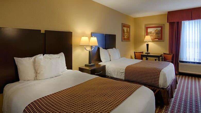 Surestay Plus By Best Western Tarboro Hotel