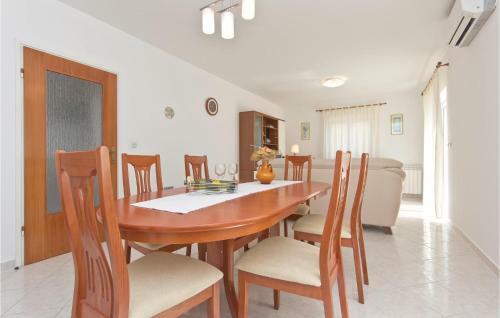 Holiday Home Hrboki III