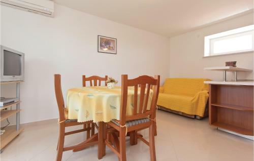 Holiday Home Hrboki III