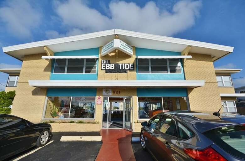 Hotel Ebb Tide