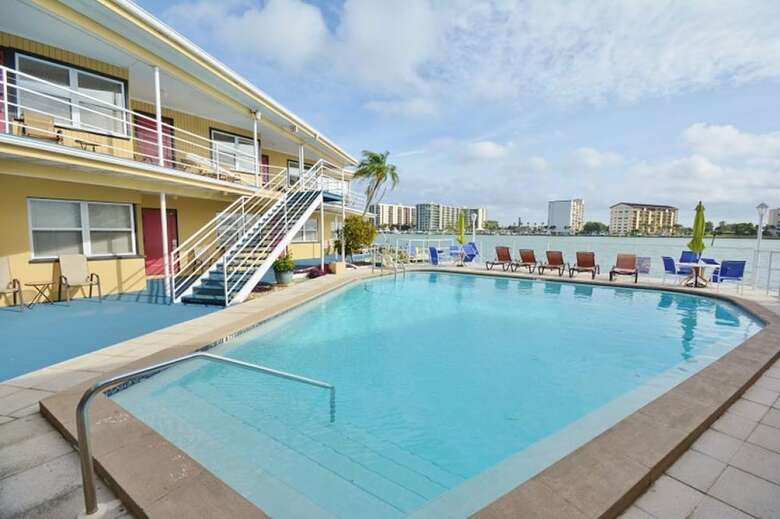 Hotel Ebb Tide