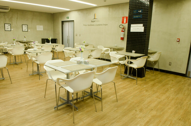 Hotel �mpar Su�tes Expominas