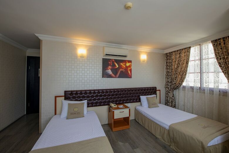 Kozan City Hotel