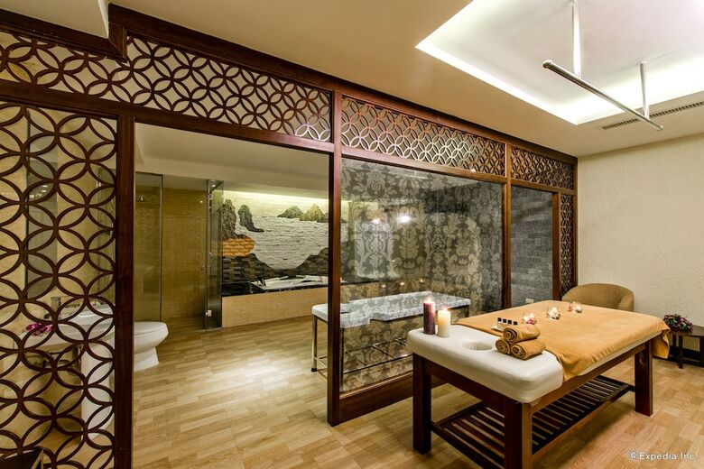 Muong Thanh Luxury Quang Ninh Hotel