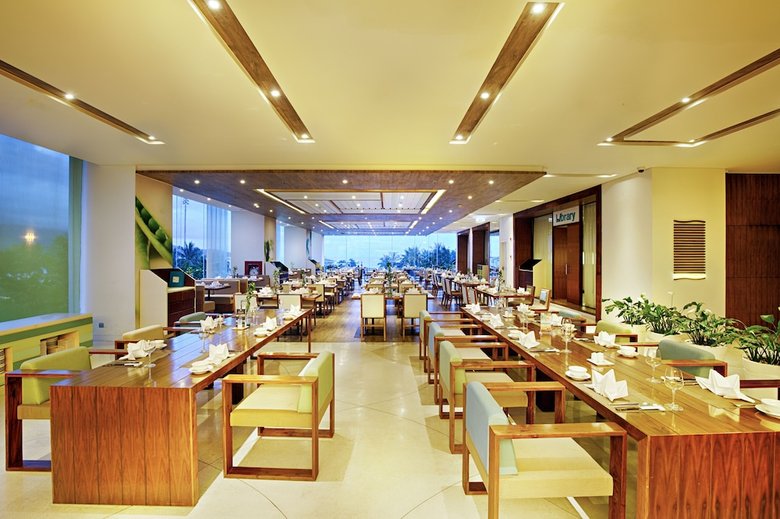 Aparthotel A La Carte Da Nang Beach