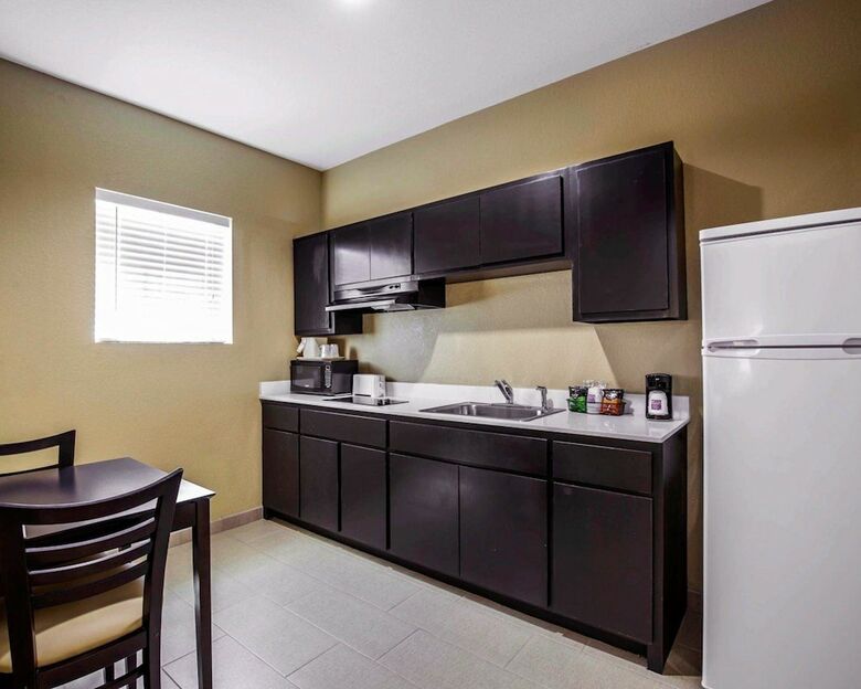 Hotel Comfort Suites Northwest - Cy - Fair