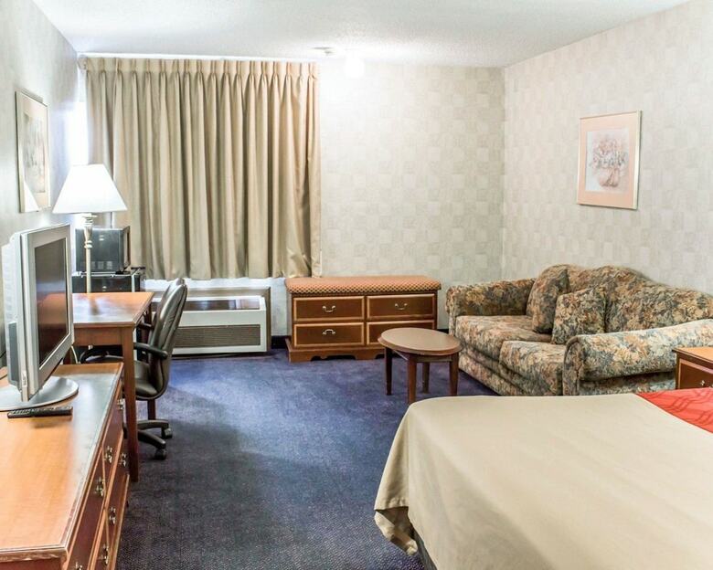 Motel Econo Lodge & Suites