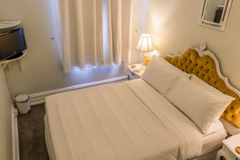 Fremantle Bed And Breakfast