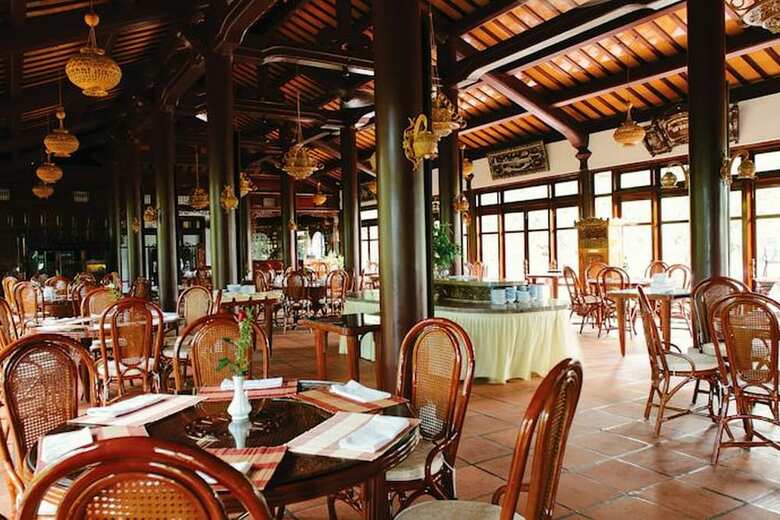 Apartamento L?ng C� Beach Resort