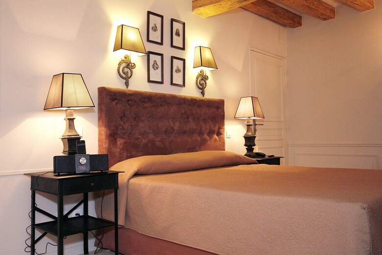 Hotel H�tel Saint-louis Marais