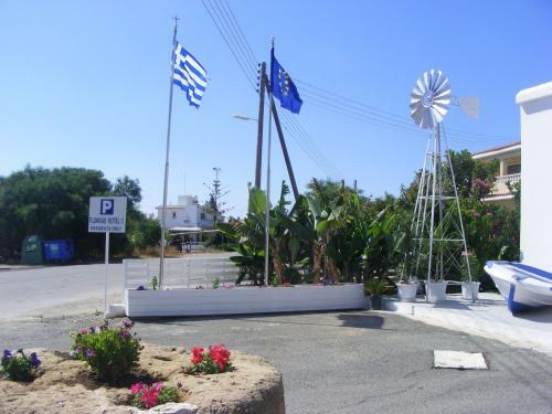Flokkas Hotel Apartments