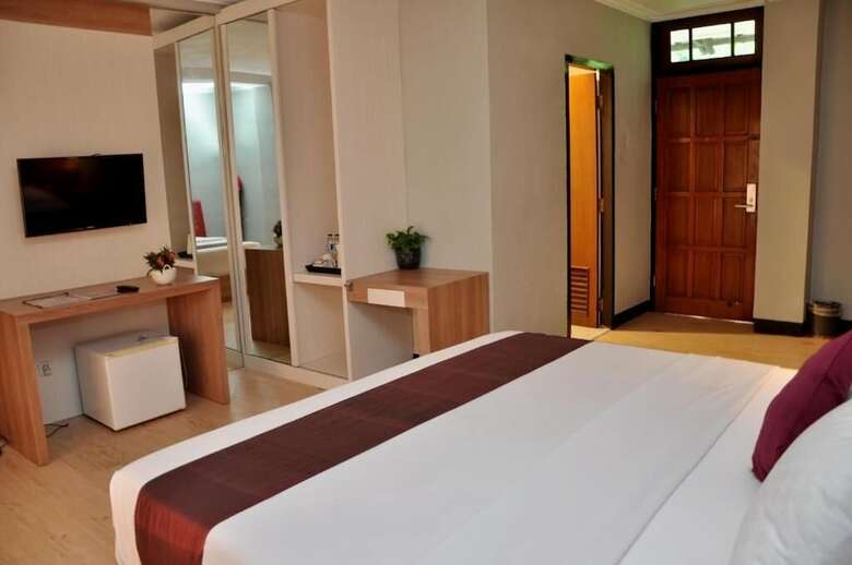 Royal Tretes View Hotel & Convention