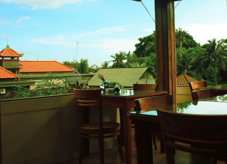 Hotel Teba House