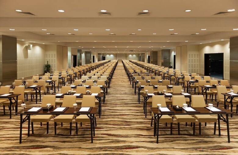 Crowne Plaza Riyadh Rdc Hotel & Convention