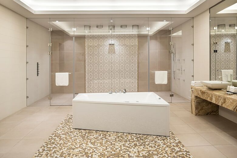 Crowne Plaza Riyadh Rdc Hotel & Convention