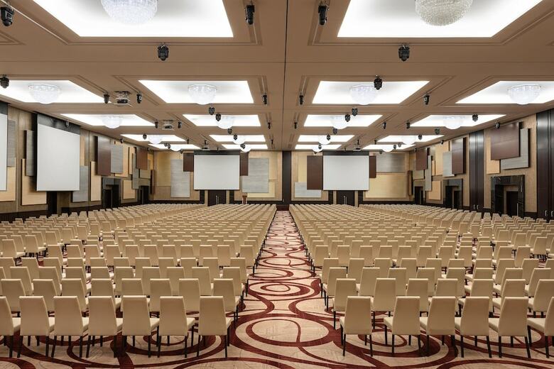 Crowne Plaza Riyadh Rdc Hotel & Convention