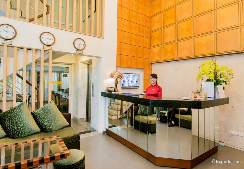 Golden Sun Villa Hotel