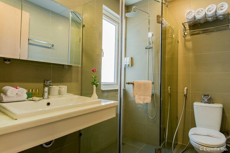 Golden Sun Villa Hotel