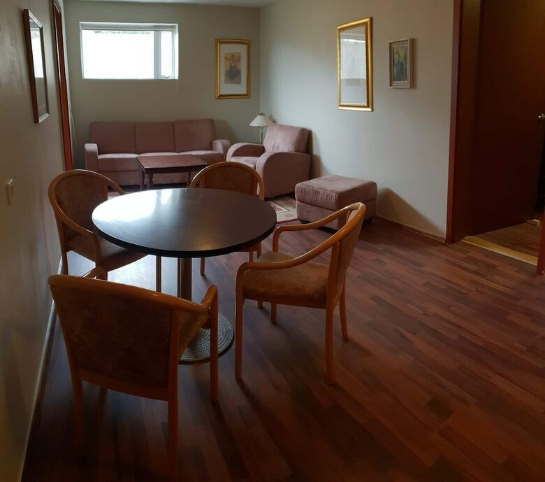 Hotel Guesthouse Hv�t�