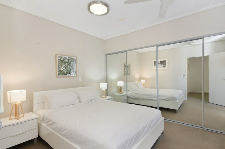 Direct Hotels ? Dalgety Apartments