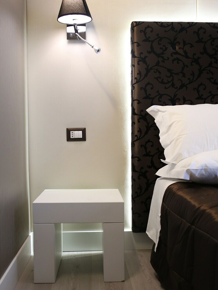 Piccolo Piazza Di Spagna Suites