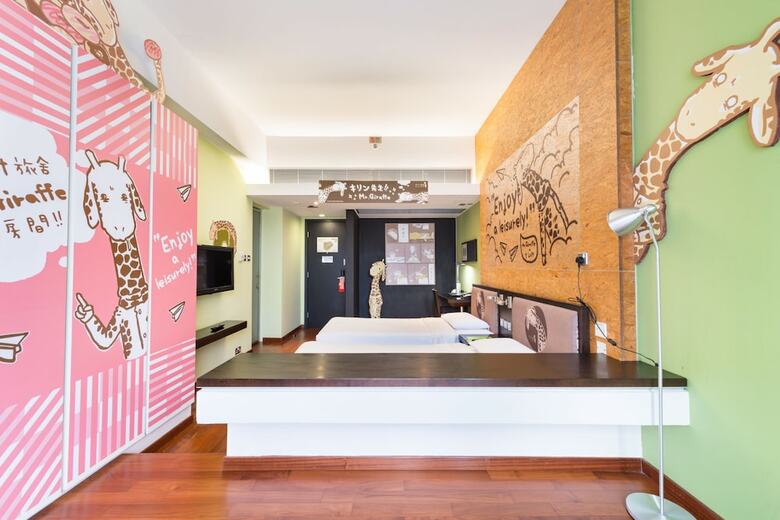 Hotel Y Loft Youth Square