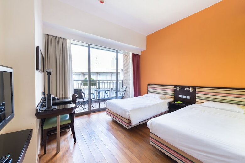 Hotel Y Loft Youth Square