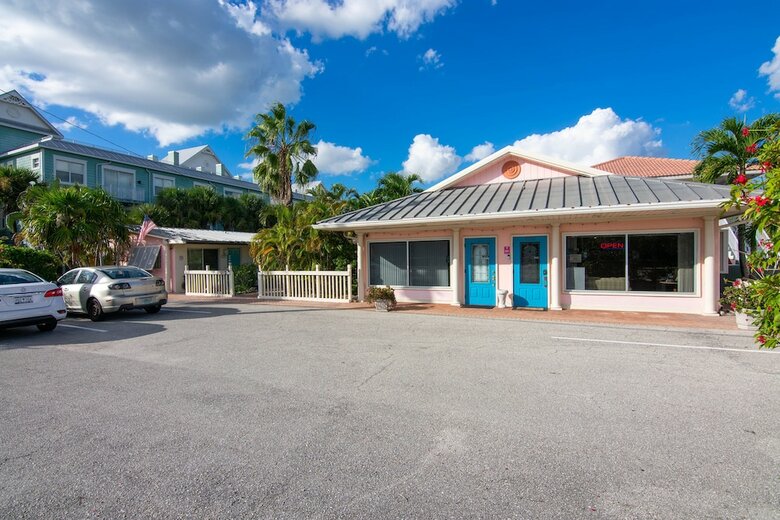 Flamingo Motel
