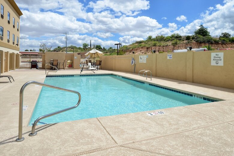 Hotel Holiday Inn Express & Suites Globe