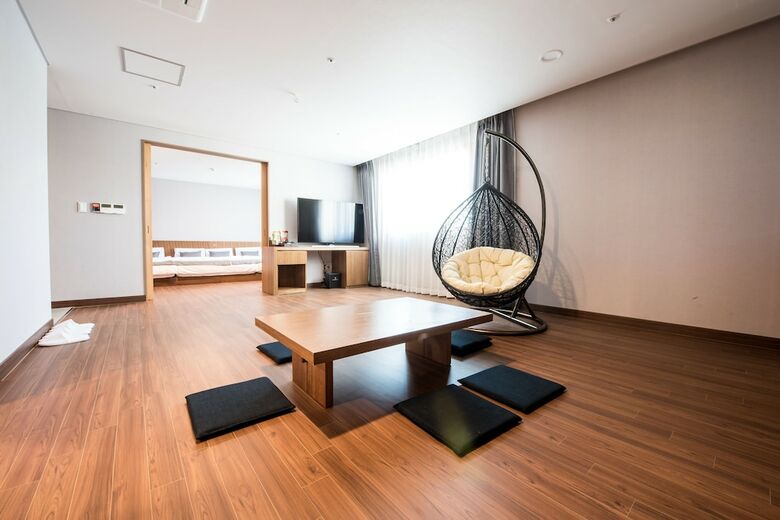 Hostal Silla Boutique Hotel Premium
