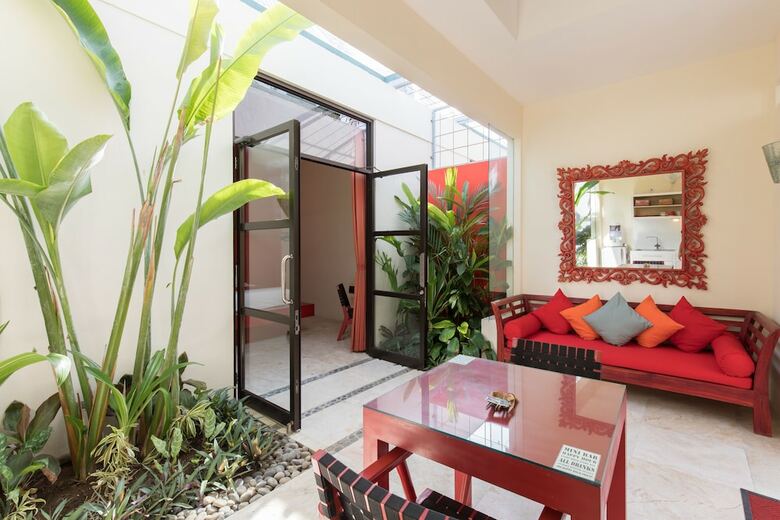 Hotel Bali Ginger Suites And Villa